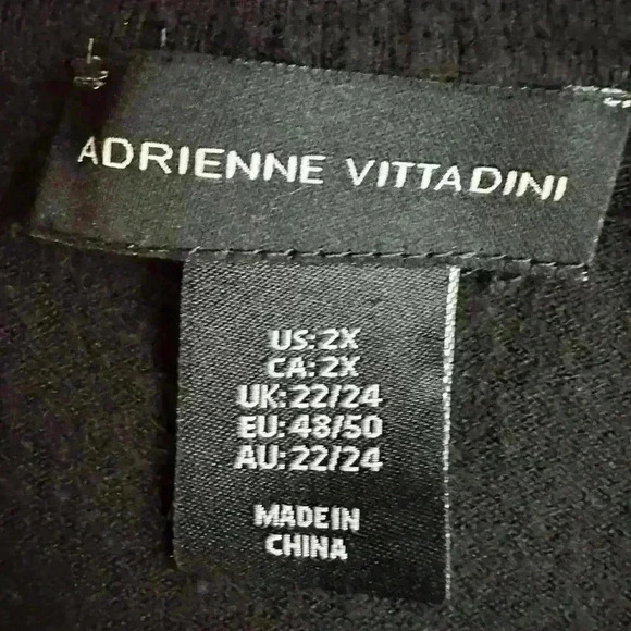 Adrienne Vittadini Long Sleeve Black Sweater (Y18) - Picture 4 of 9